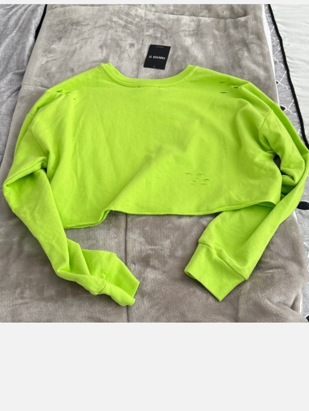 NWT Forever 21 Neon Green Distressed Cropped Sweatshirt Size: Small - Picture 2 of 4